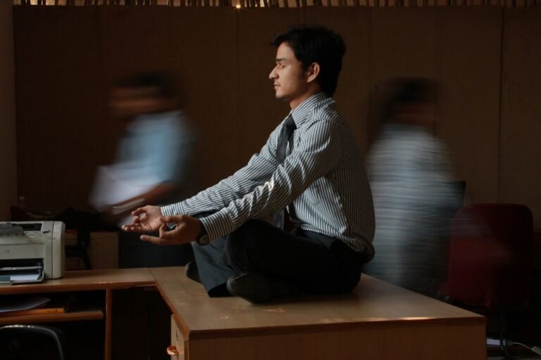 5 Strategi Efektif Berolahraga Saat Sibuk Bekerja Tanpa Stres