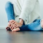 9 Cara Efektif Mengatasi Pegal Duduk Lama yang Wajib Diketahui!